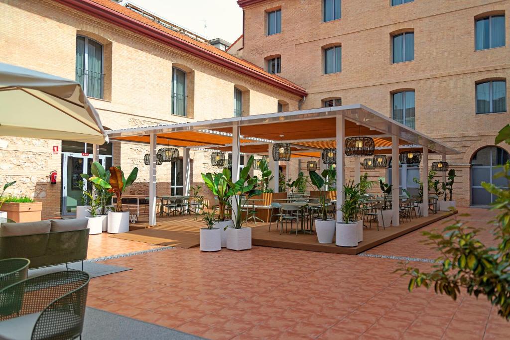 Budova, kde se hotel nachází
