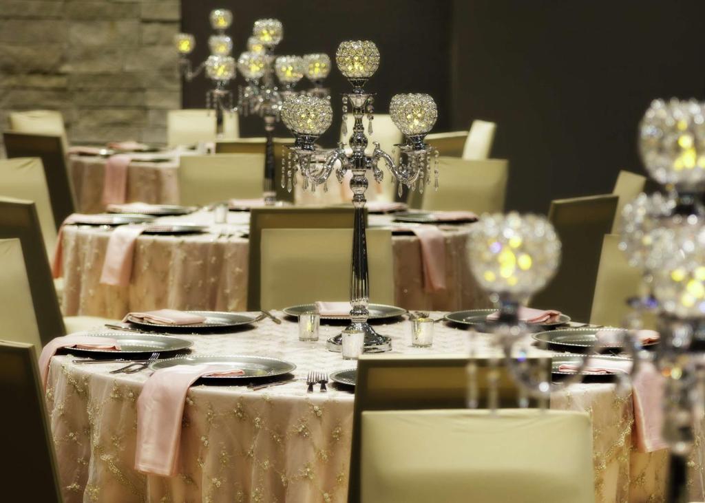 Restaurace v ubytování The Bevy Hotel Boerne, A Doubletree By Hilton