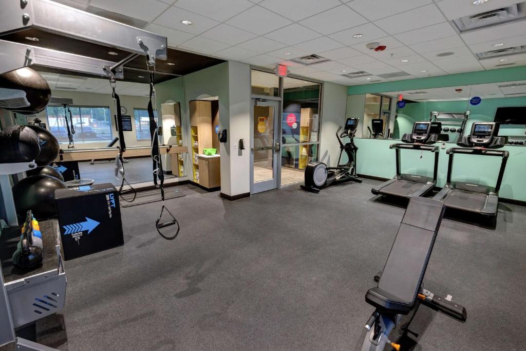 Fitness centrum a/nebo fitness zařízení v ubytování Tru By Hilton Georgetown