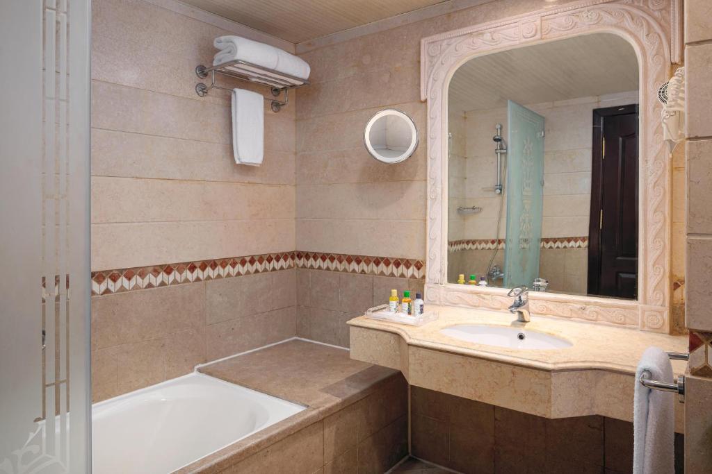 Palm Royale Resort - Soma Bay - 5