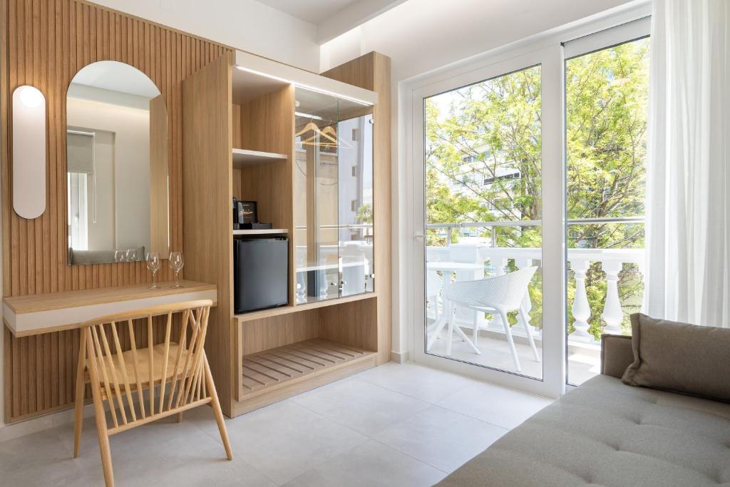 Epavli Grace Hotel - 12