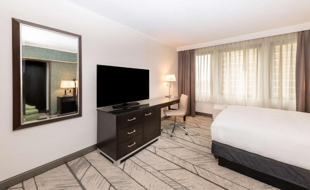 DoubleTree by Hilton Newark Penn Station, NJ - 