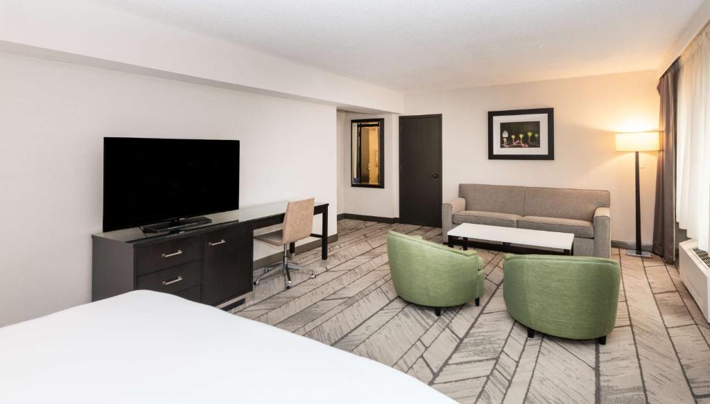 DoubleTree by Hilton Newark Penn Station, NJ - 