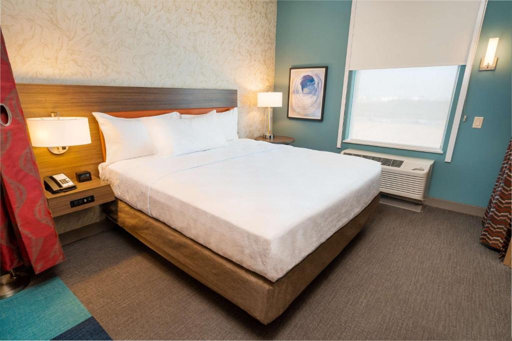 Home2 Suites Bakersfield - King Studio Suite - Non-Smoking