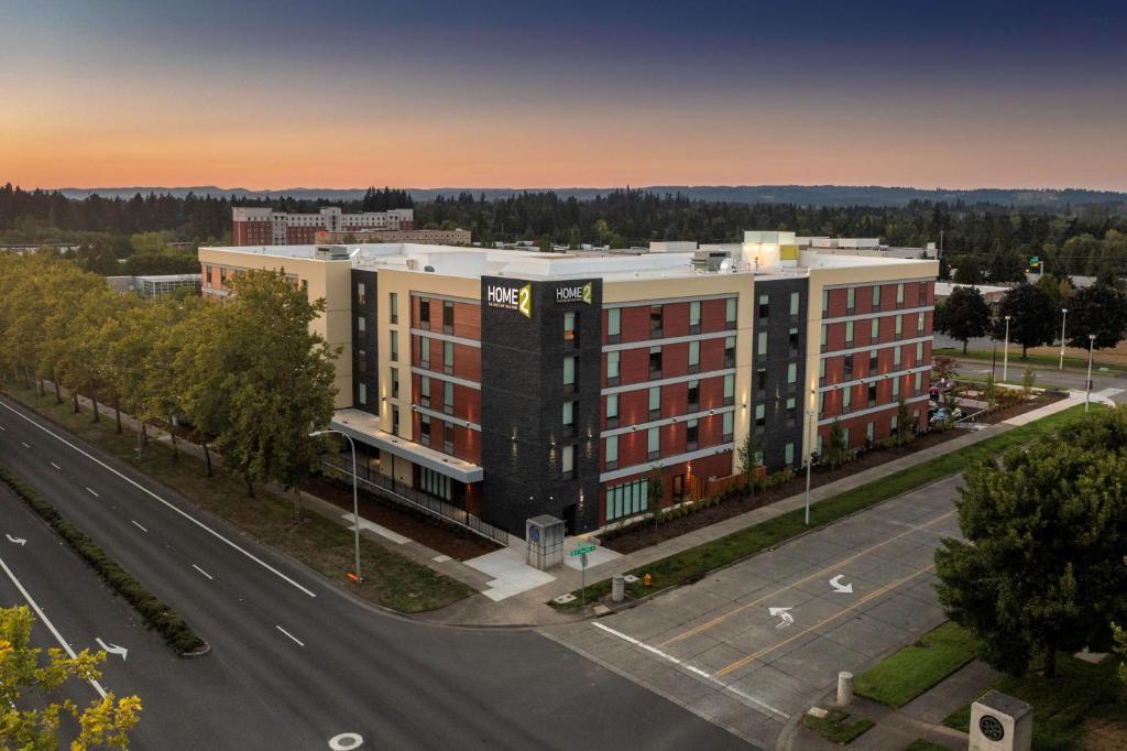 Loftmynd af Home2 Suites By Hilton Portland Hillsboro