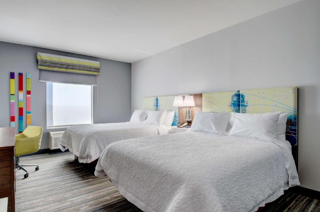 Hampton Inn & Suites Portland West - 带浴缸的大号房间 - 出行访问/非吸烟