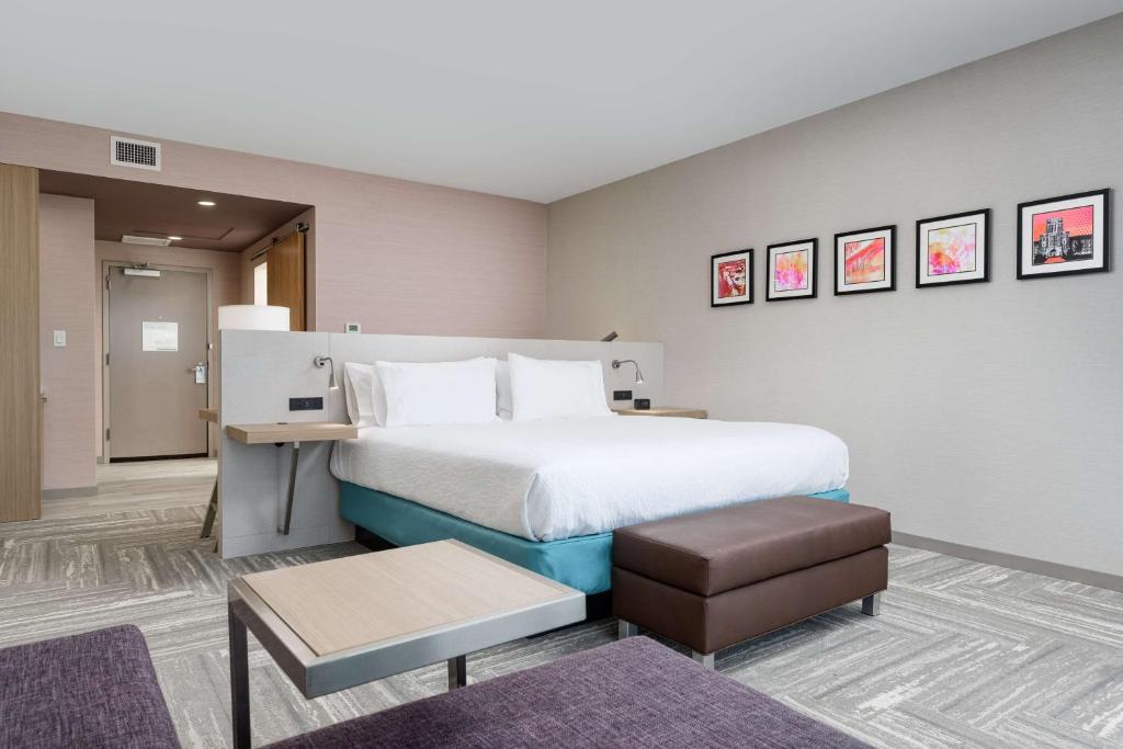 Hilton Garden Inn Knoxville Papermill Drive, Tn - Habitación Deluxe Con Cama Extragrande