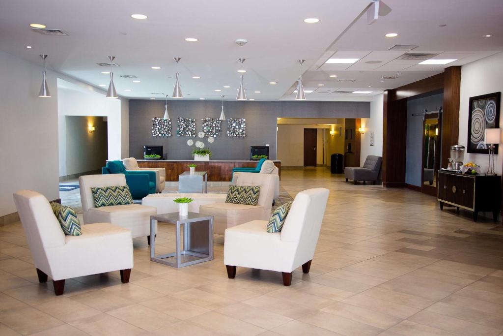 Doubletree By Hilton Omaha Southwest, Ne photo