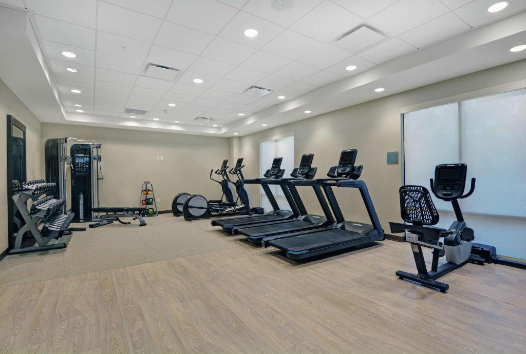 Home2 Suites By Hilton Charleston Daniel Island, Sc photo