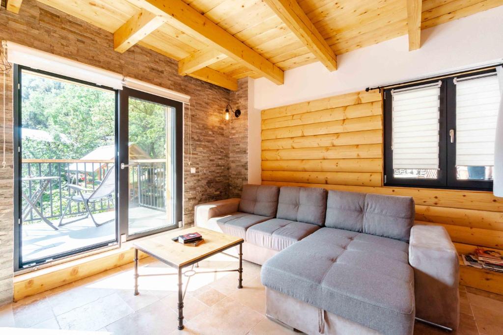 Posedenie v ubytovaní Agréable Chalet 3 étoiles App 3