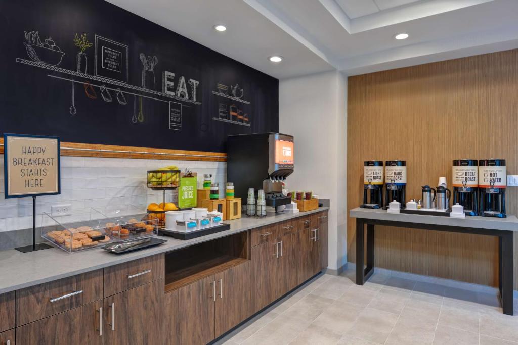 Hampton Inn & Suites Tampa Riverview Brandon photo