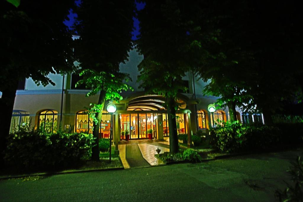 Zahrada ubytování Hotel Le Ville