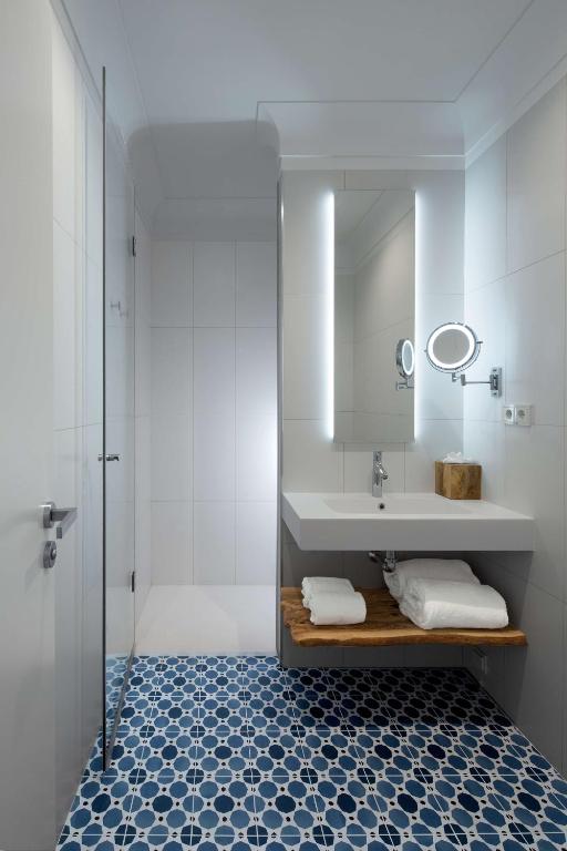 Atocha Hotel Madrid, Tapestry Collection by Hilton - Resim 27