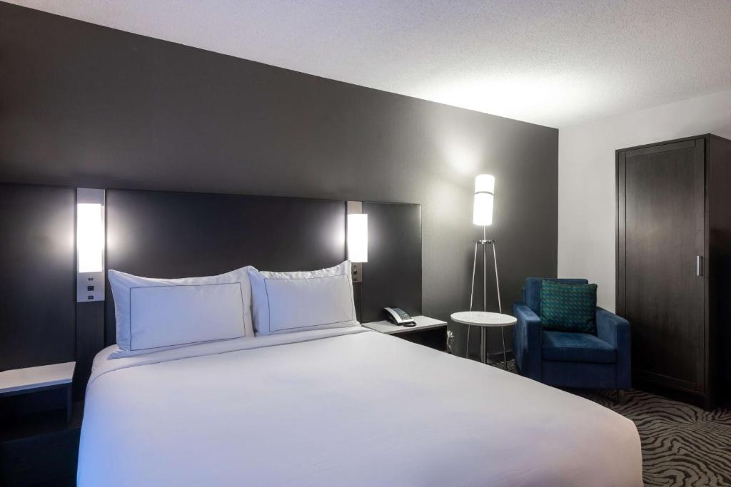 DoubleTree by Hilton Calgary North - Resim 42