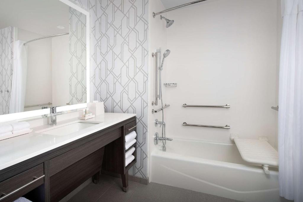 Home2 Suites by Hilton Denver Central Park - Error