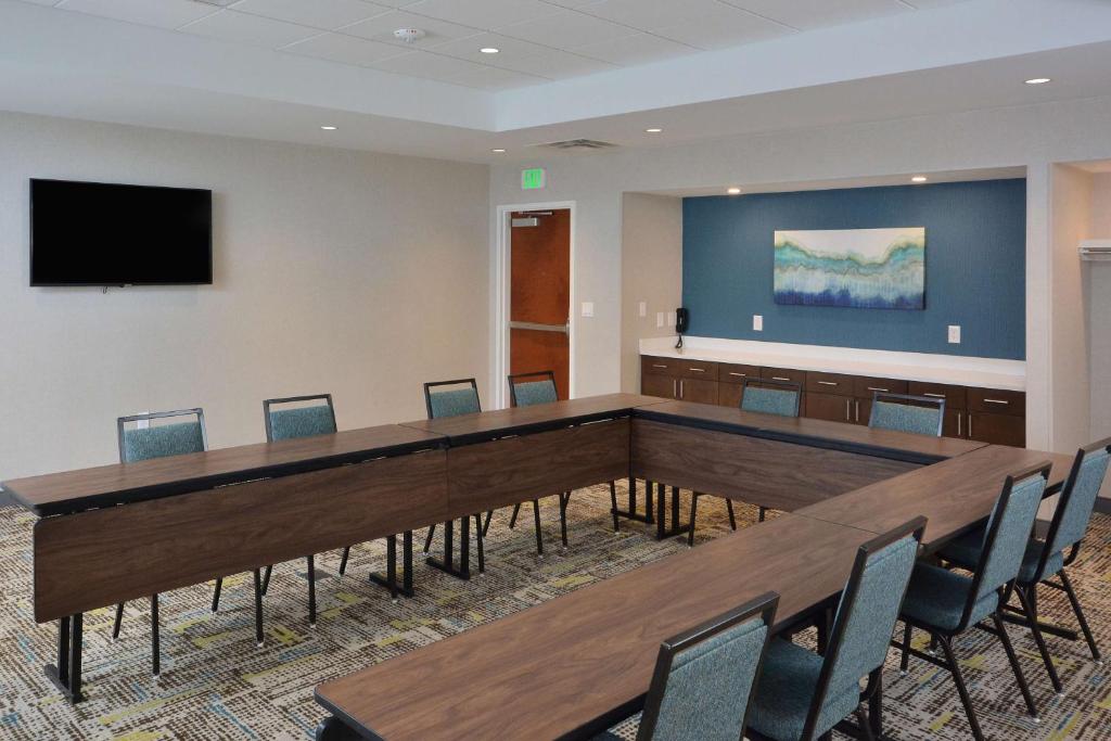 Hampton Inn & Suites Charlotte North I 485 photo