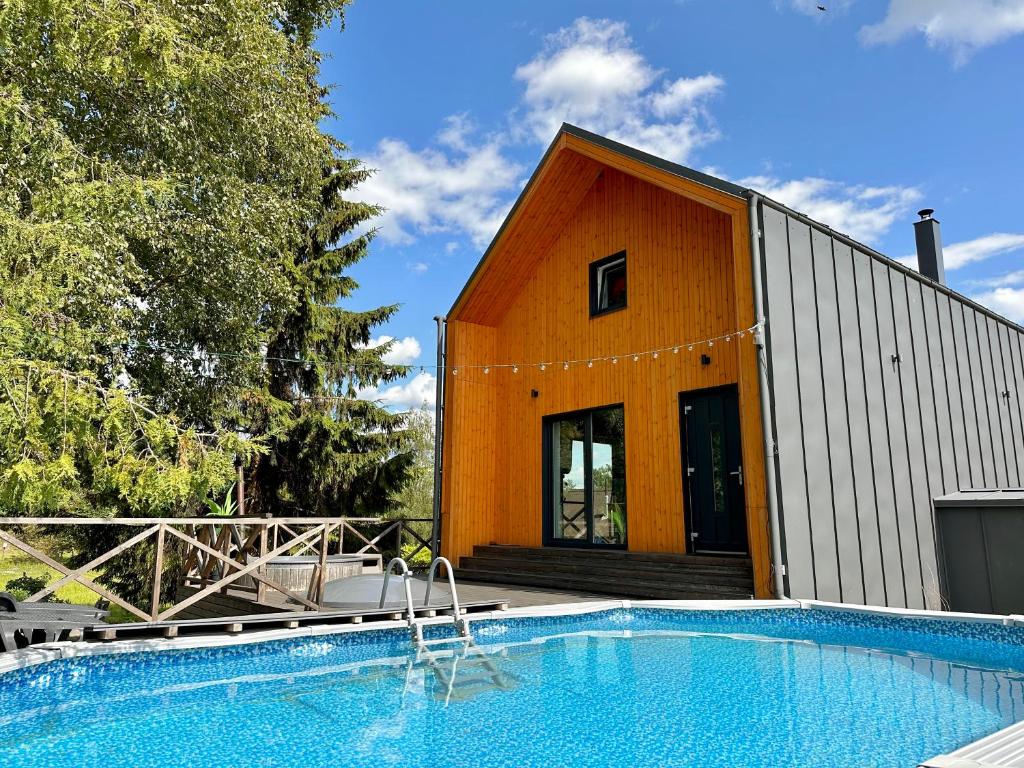 Piscina de la sau aproape de Semo guest house with amazing sauna and pool