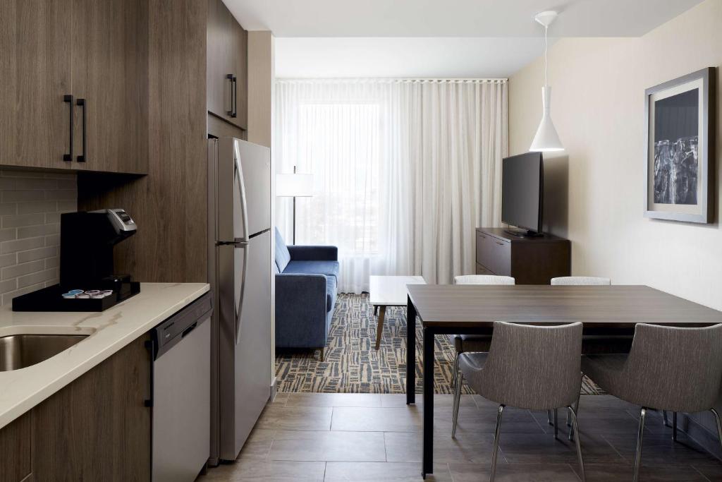 Homewood Suites By Hilton Montreal Midtown - Resim 40