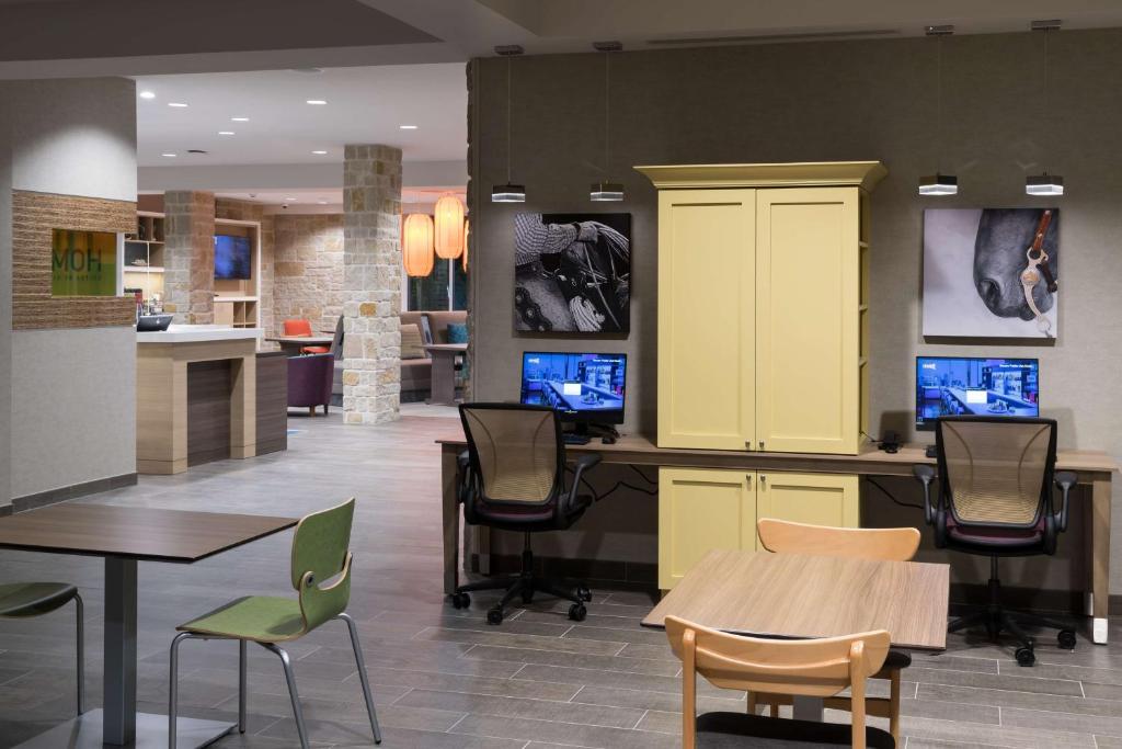 Home2 Suites by Hilton Fort Worth Cultural District photo
