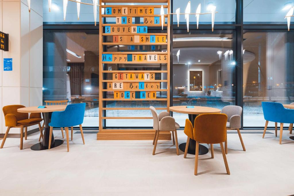 Hampton By Hilton Warsaw Reduta - Resim 12