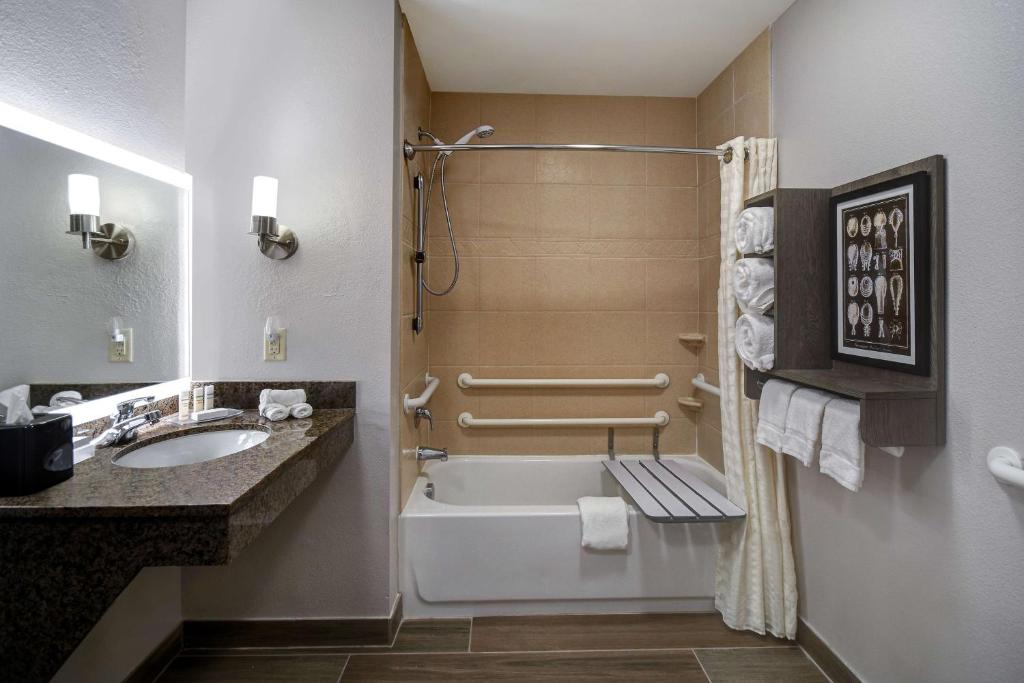 Homewood Suites Newport News - Yorktown by Hilton - 特大号床套房 - 带无障碍设施/禁烟