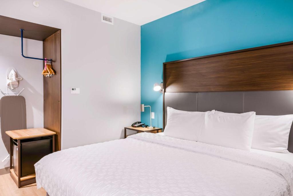 Postel nebo postele na pokoji v ubytování Tru By Hilton Midland, Tx