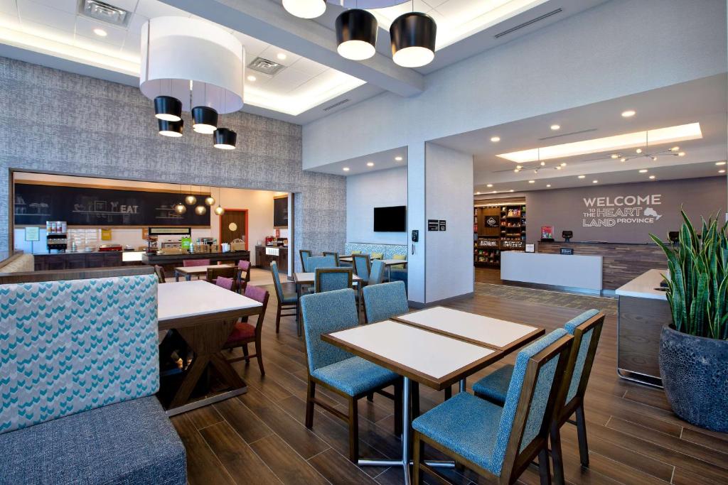 Hampton Inn & Suites Ottawa West, Ontario, Canada - Resim 5