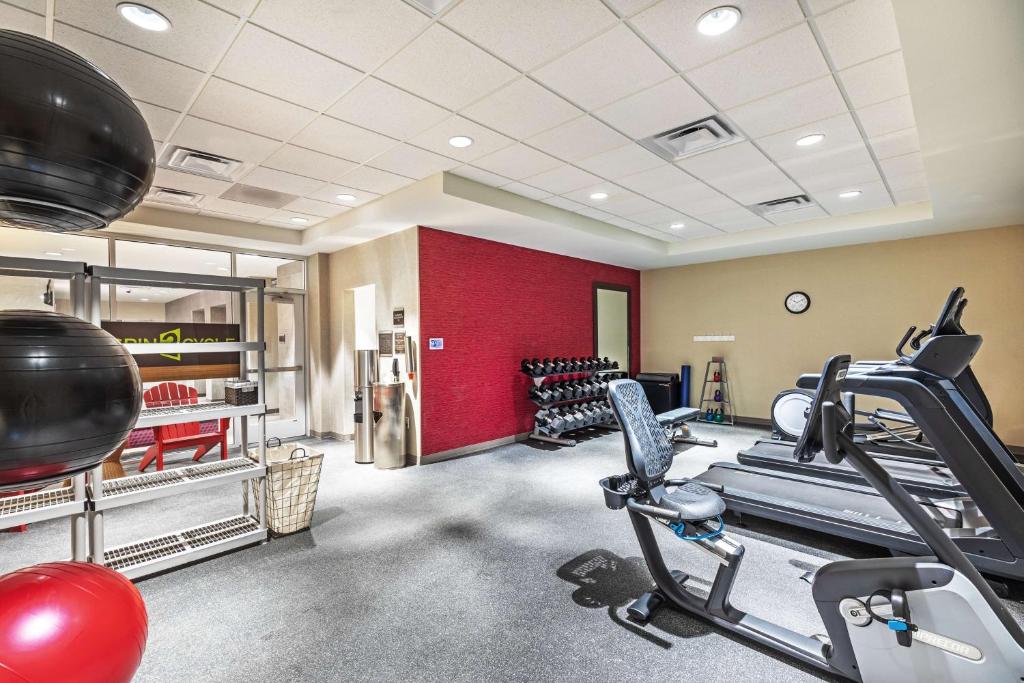 Fitnes oz. oprema za telovadbo v nastanitvi Home2 Suites By Hilton Midland East, Tx