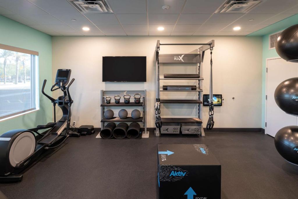 Fitness centrum a/nebo fitness zařízení v ubytování Tru By Hilton Phoenix Glendale Westgate