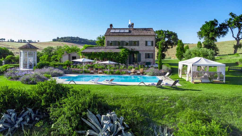 CASA SANT'ELIA 10, Emma Villas