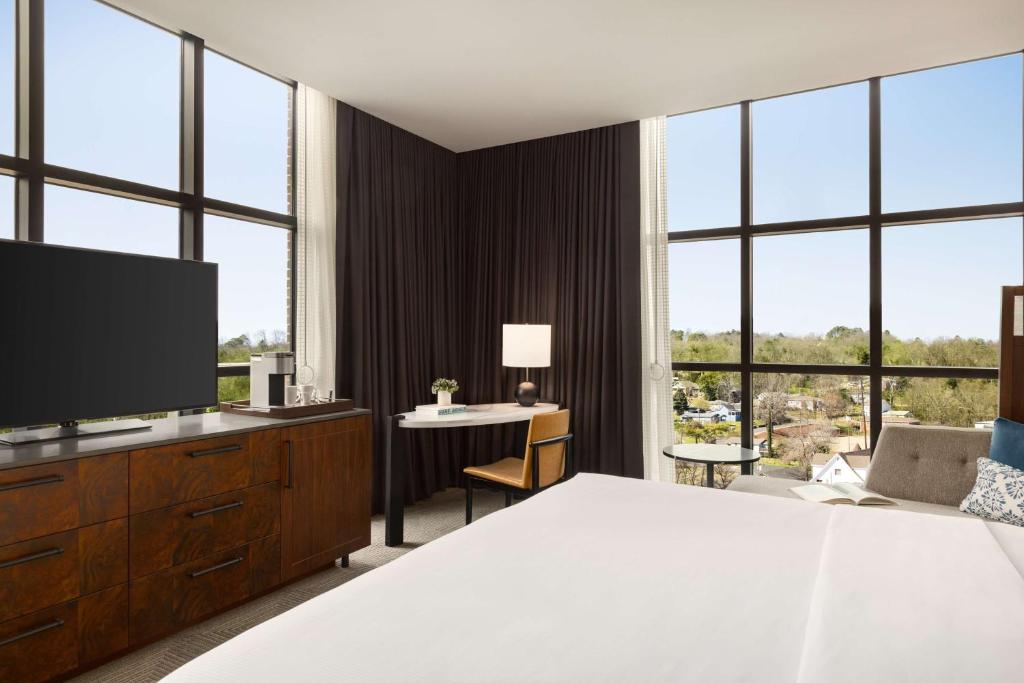 Valley Hotel Homewood Birmingham - Curio Collection By Hilton photo