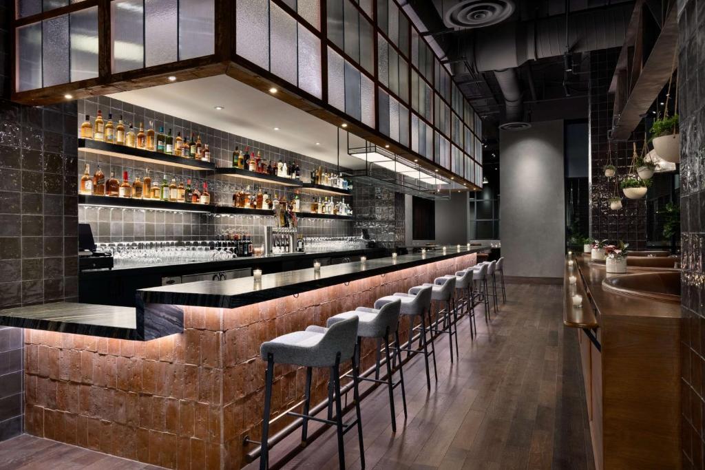 Valley Hotel Homewood Birmingham - Curio Collection By Hilton photo
