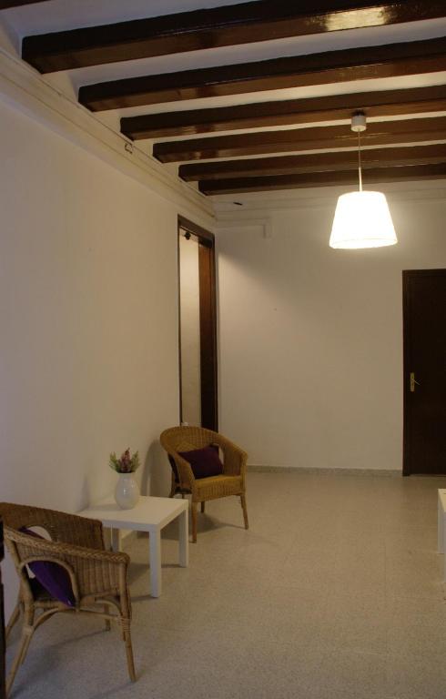 Posedenie v ubytovaní Hostal Dragonflybcn