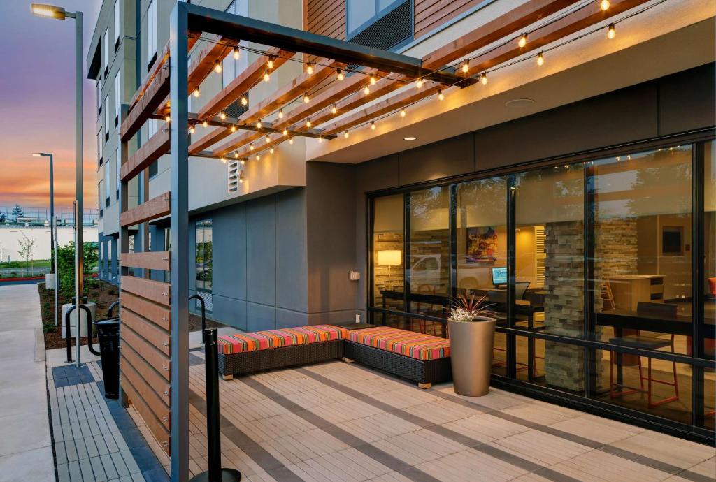 Balkón nebo terasa v ubytování Home2 Suites By Hilton Salem