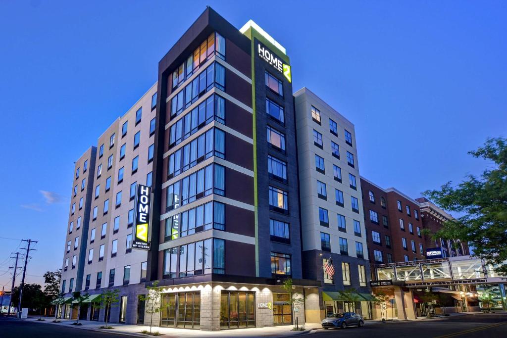 Home2 Suites By Hilton Kalamazoo Downtown, Mi photo