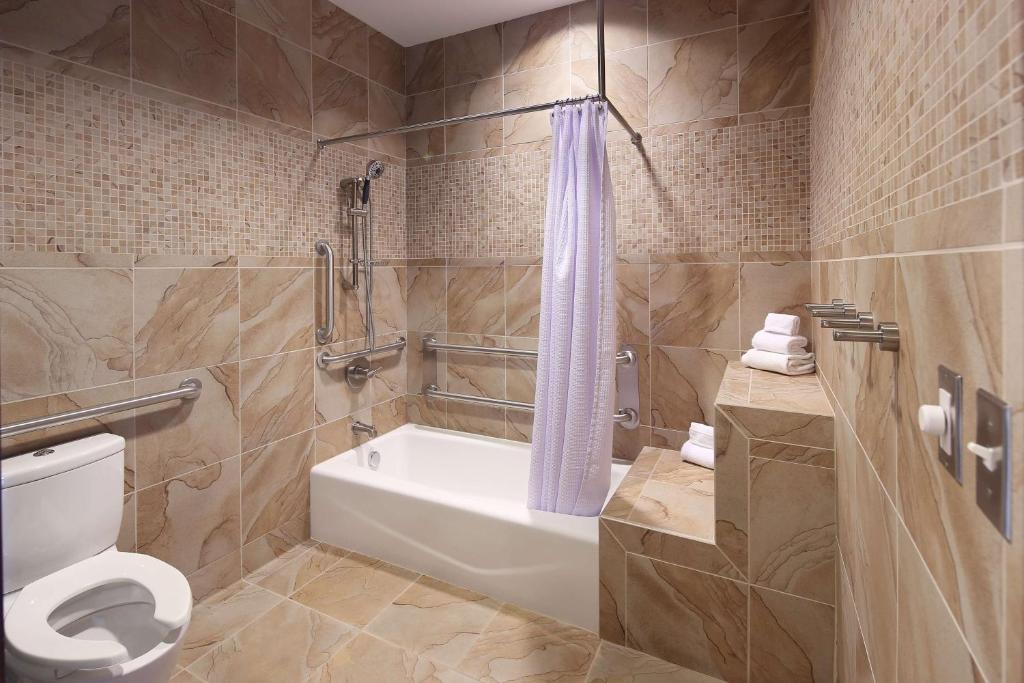 Tulyp, Tapestry Collection by Hilton photo