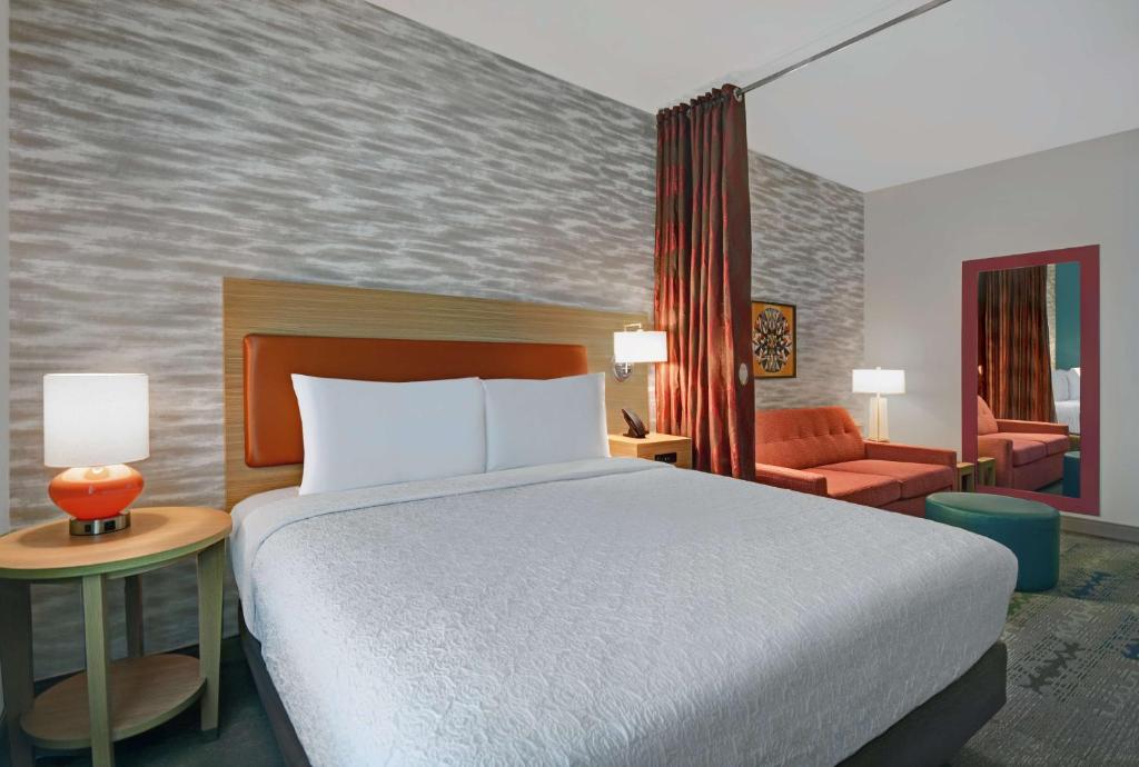 Postel nebo postele na pokoji v ubytování Home2 Suites by Hilton Houston Medical Center, TX