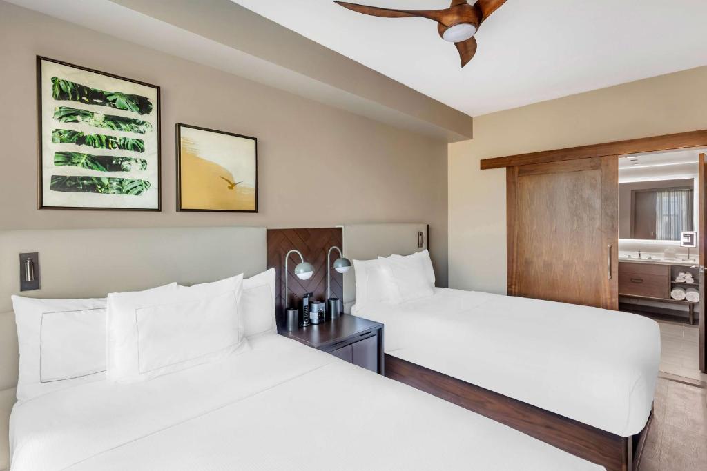 Hilton Grand Vacations Club Maui Bay Villas photo