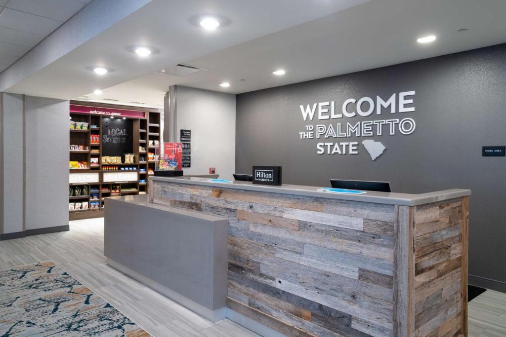 Hampton Inn Greer Greenville, Scに飾ってある許可証、賞状、看板またはその他の書類