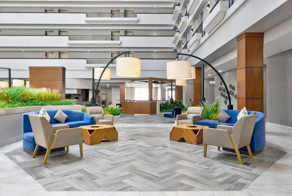 Posezení v ubytování DoubleTree by Hilton Davenport