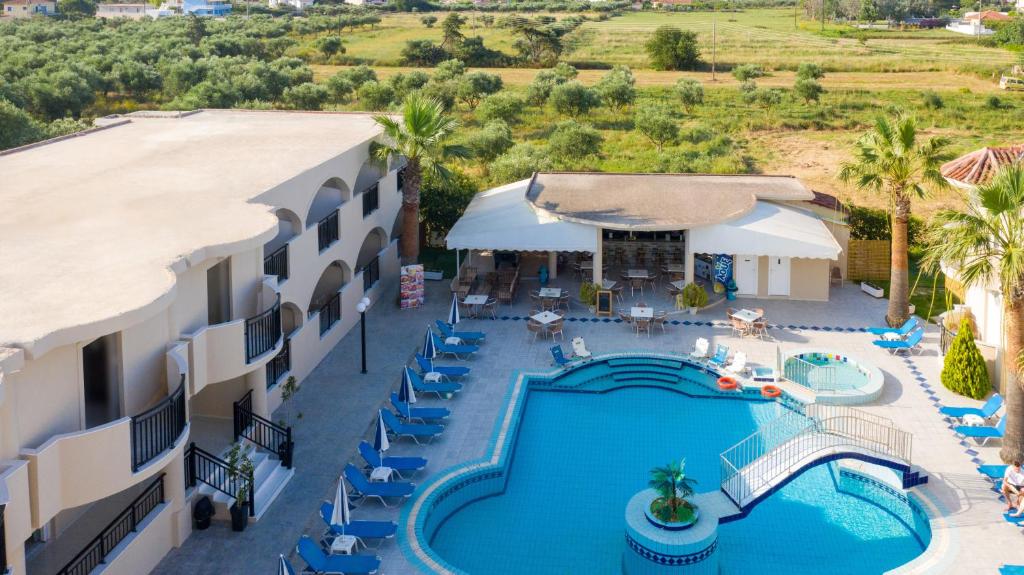 Bazén v ubytování Hera Zakynthos Hotel nebo v jeho okolí