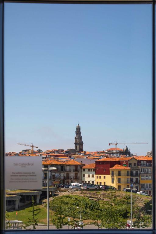 Nespecifikovaný výhled na destinaci Porto nebo výhled na město při pohledu z hotelu