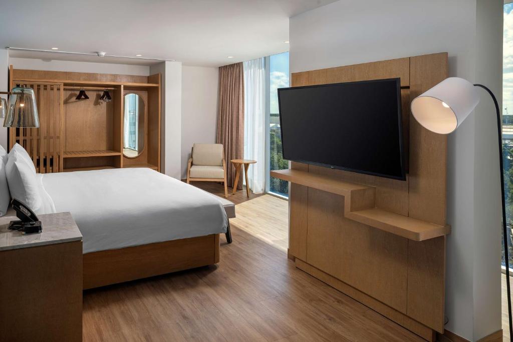 Hilton Garden Inn Cancun Airport - One-Bedroom King Suite With Sofa Bed