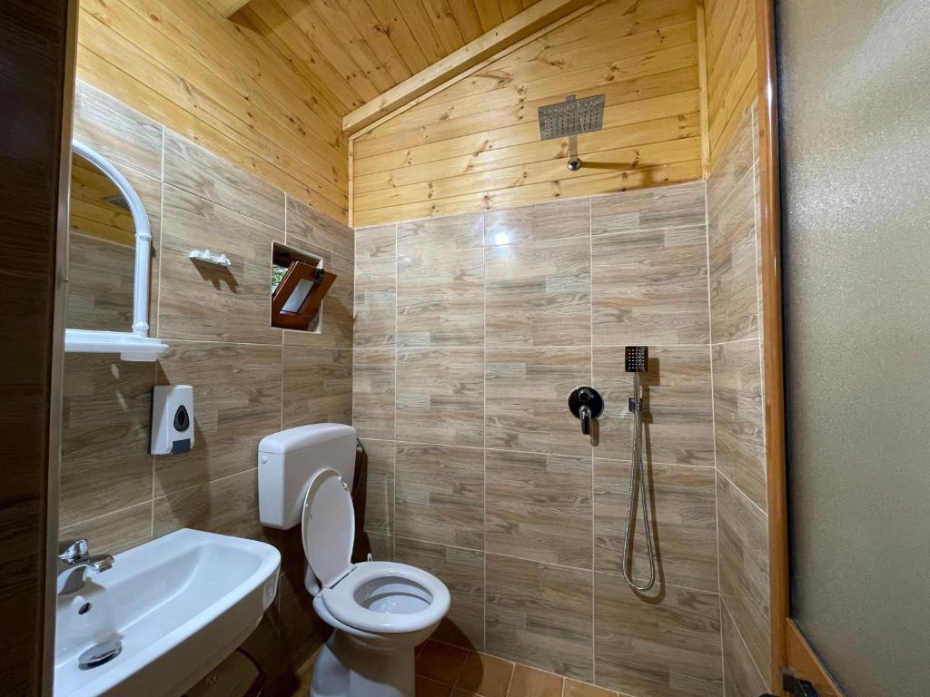 Koupelna v ubytování Uji i Panjes Llogara