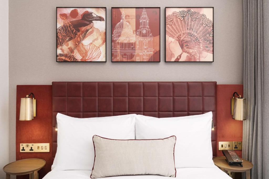Lost Property St Pauls London, Curio Collection By Hilton - Resim 18