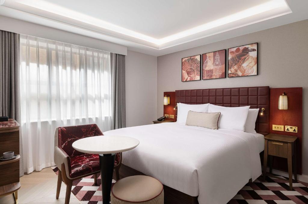 Lost Property St Pauls London, Curio Collection By Hilton - Superior King Room