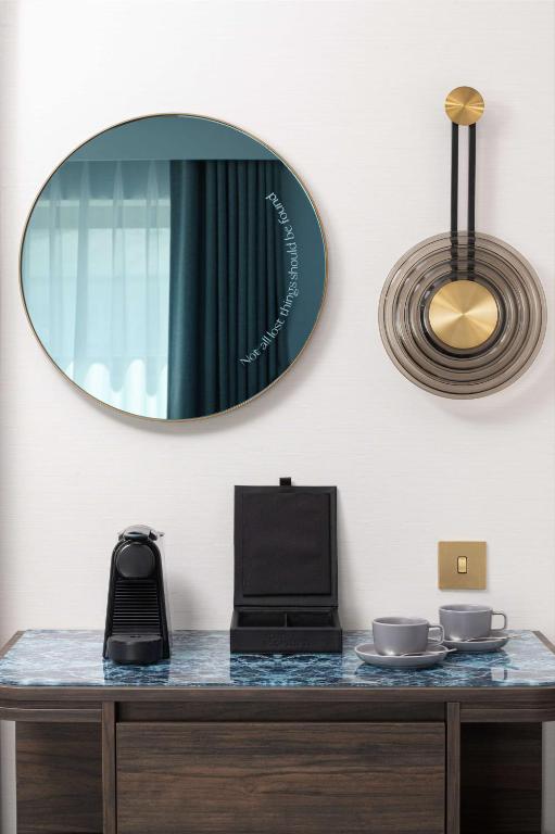 Lost Property St Pauls London, Curio Collection By Hilton - Resim 45