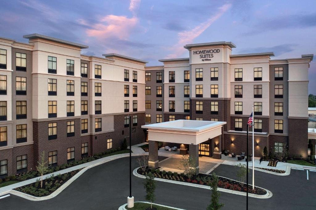 a rendering of the front of the hampton inn suites at Homewood Suites By Hilton Louisville Airport in Louisville