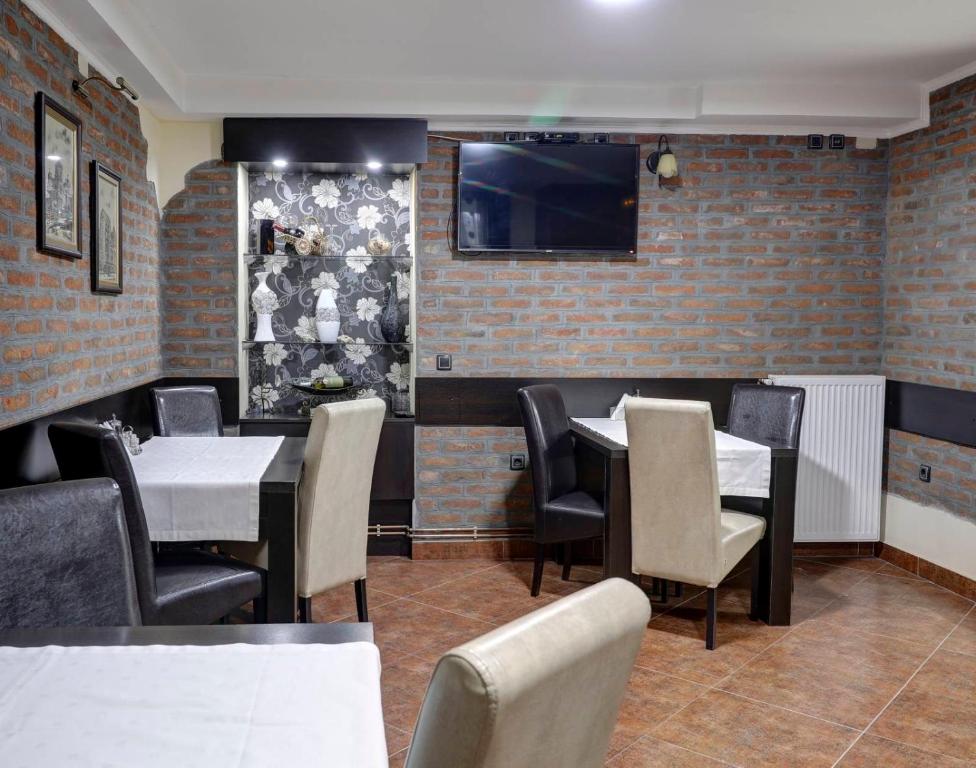 Posezení v ubytování Hotel PERLA LDM Leskovac