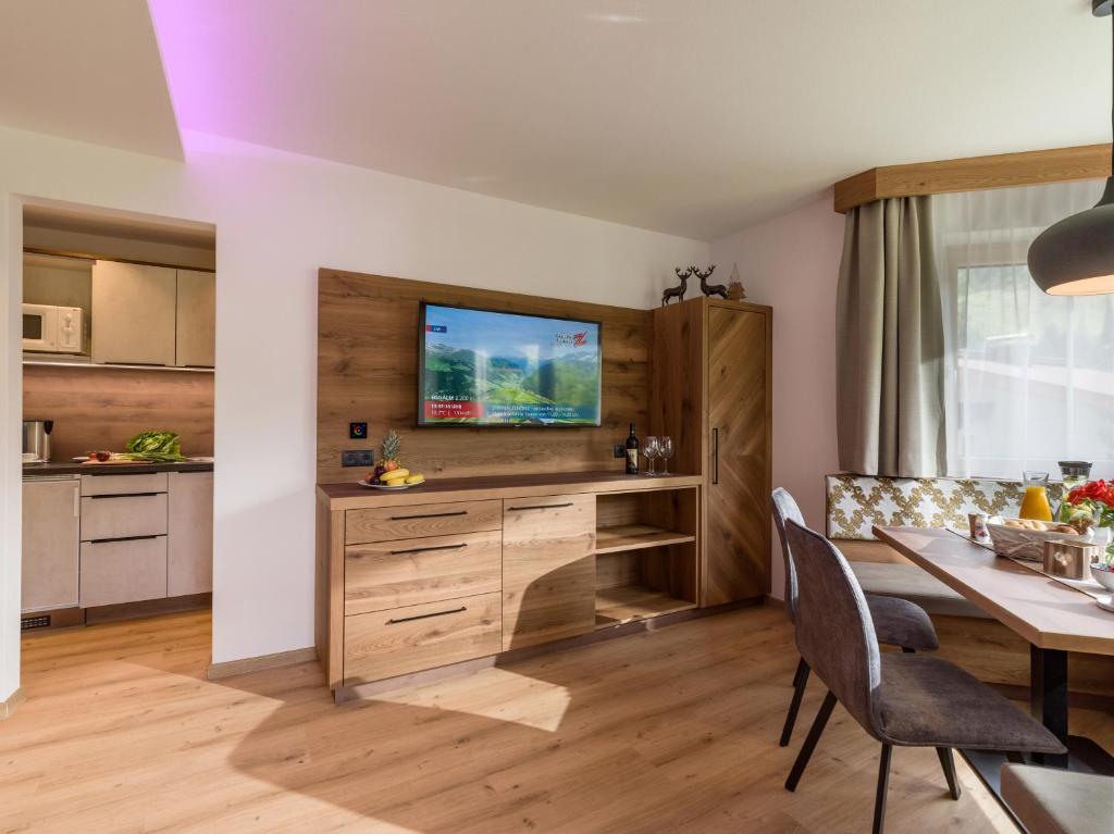 Kuchyň nebo kuchyňský kout v ubytování Apartments Schöne Aussicht